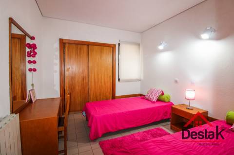 Apartamento T2, em excelente estado de conservação no centro das Termas de São Pedro do Sul