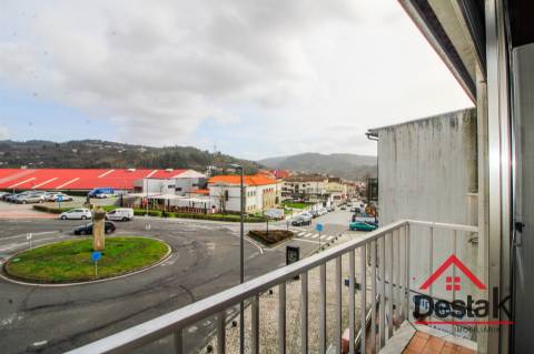 Apartamento T4 no coração de São Pedro do Sul, para venda