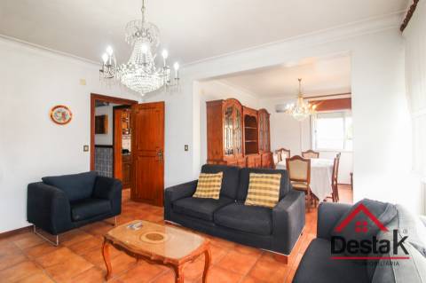 Apartamento T4 no coração de São Pedro do Sul, para venda