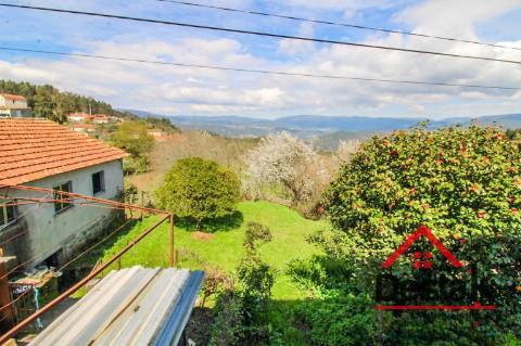 Moradia V7 para venda em Porcelhe, Oliveira de Frades