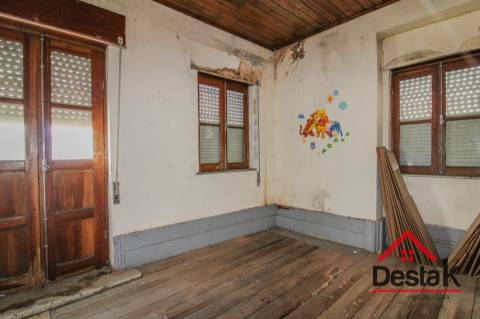 🏡 Moradia T3 para venda em São Pedro do Sul