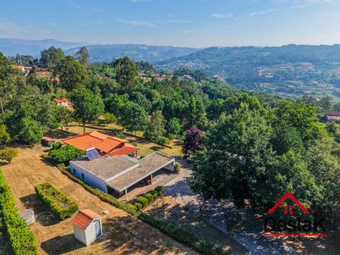 Moradia T3 para venda em Figueiredo Das Donas, Vouzela