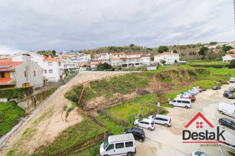 Espaço Comercial com 40 m² no Centro de São Pedro do Sul | Excelente Localização