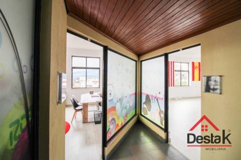 Espaço Comercial com 40 m² no Centro de São Pedro do Sul | Excelente Localização