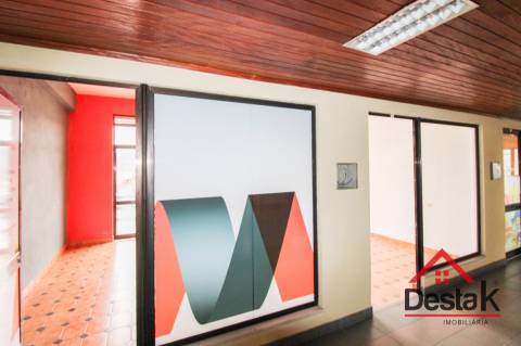 Conjunto de 5 Lojas com 120 m² | Centro de São Pedro do Sul | Excelente Oportunidade de Investimento