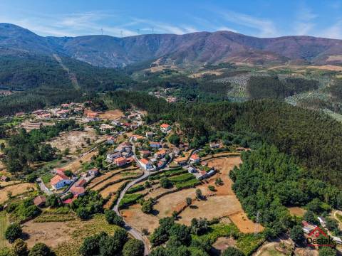 Quinta para venda em Pedro do Sul, com viabilidade de construção