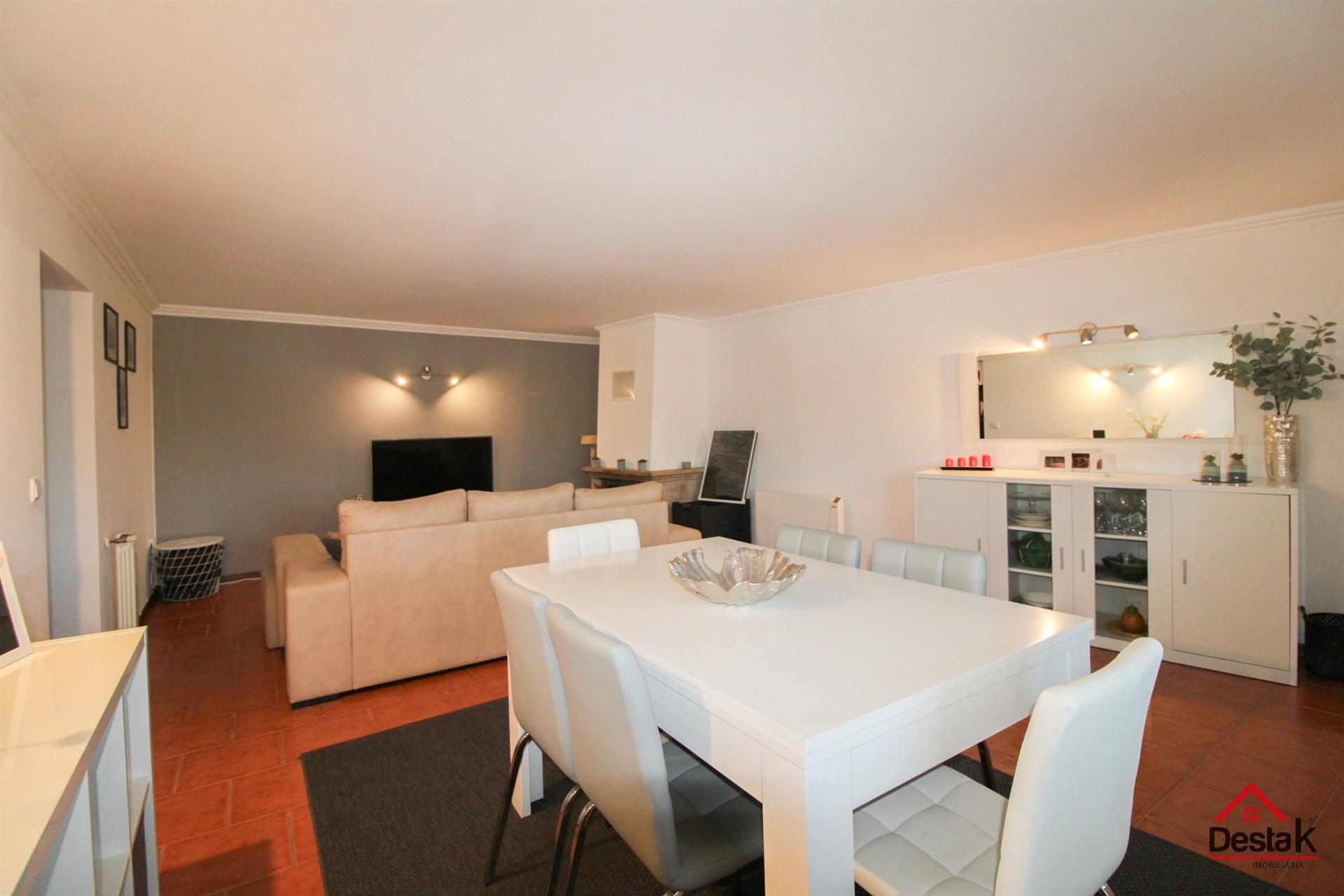 Fantástico apartamento T3, remodelado, mobilado e equipado, em São Pedro do Sul