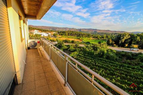Oportunidade Única em Oliveira de Frades |T3 Duplex com 204 m²| Piso Superior Independente| Garagem