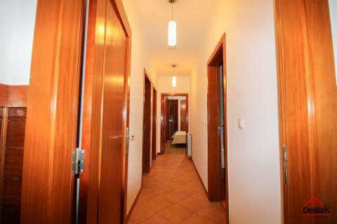 Oportunidade Única em Oliveira de Frades |T3 Duplex com 204 m²| Piso Superior Independente| Garagem