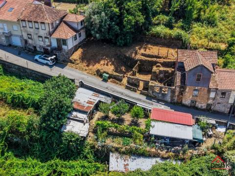 Terreno com Ruina em Pedra em São Pedro do Sul