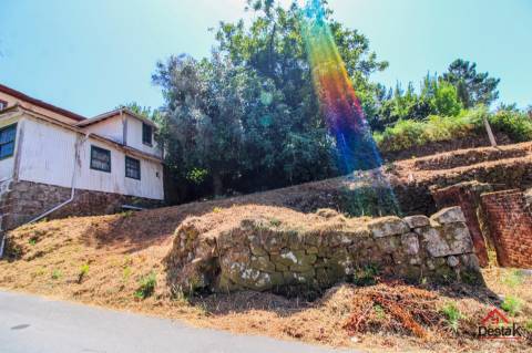 Terreno com Ruina em Pedra em São Pedro do Sul
