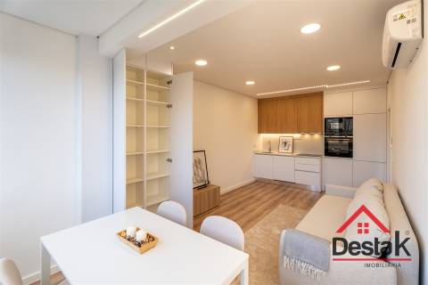Apartamento T1 totalmente remodelado em Benfica