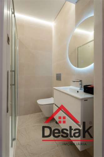 Apartamento T1 totalmente remodelado em Benfica