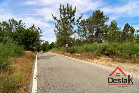 Terreno Rustico a 12 km de Viseu.