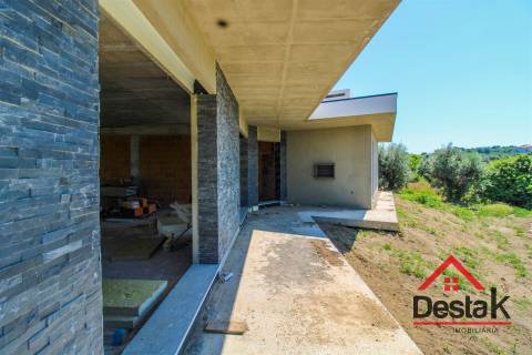 Moradia isolada V3 em Viseu