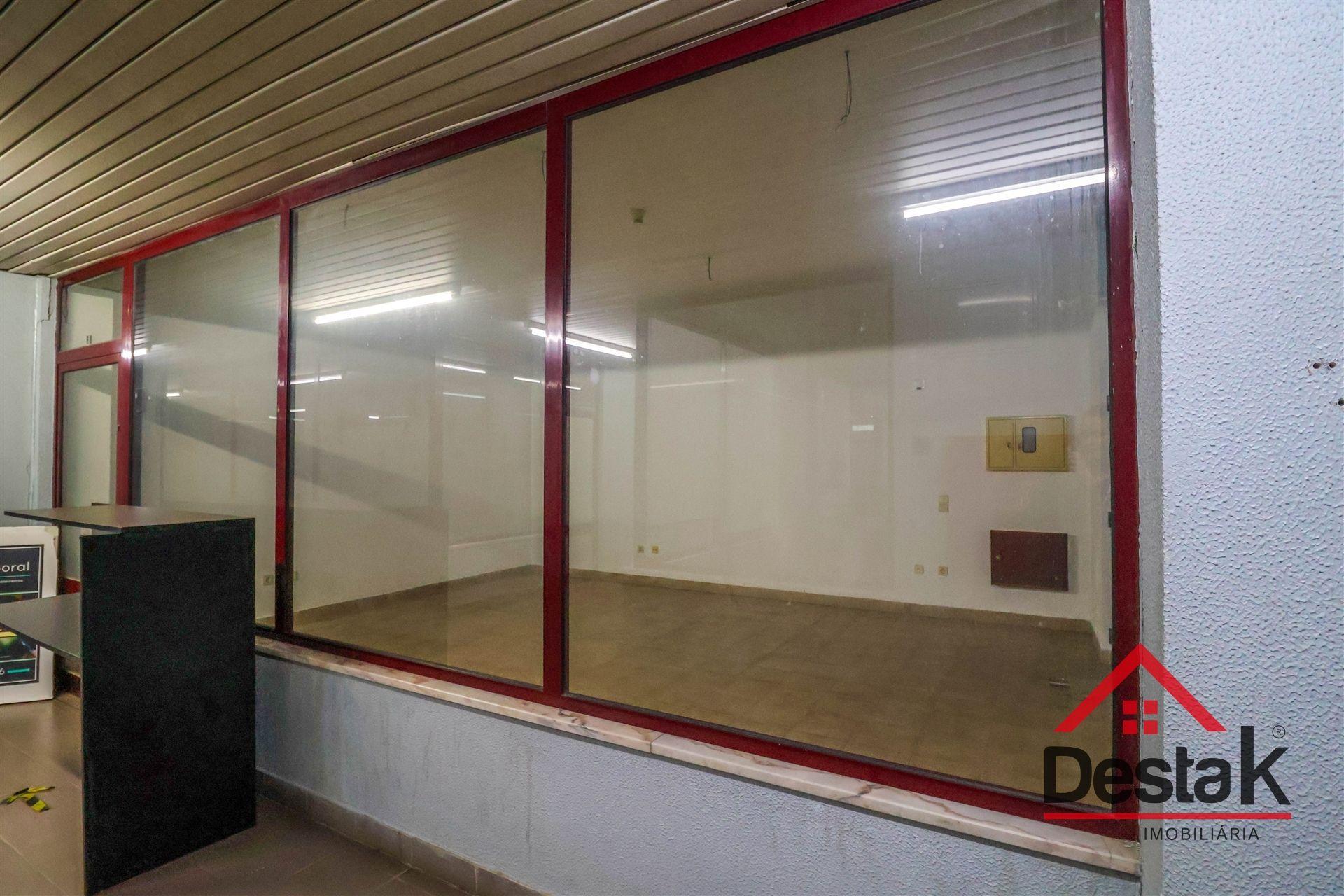 Lojas à Venda no Centro de Viseu