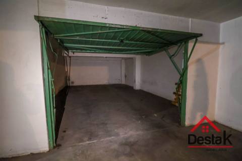 Garagens à Venda no Centro de Viseu