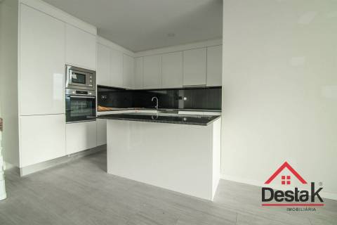 Apartamento T3+1 com terraço em Viseu