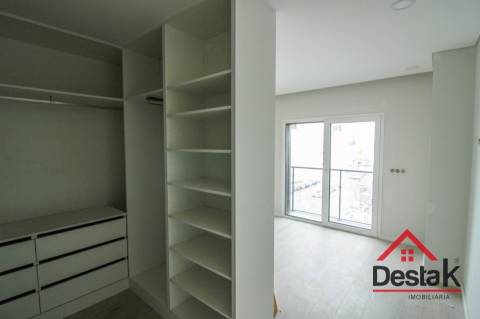 Apartamento T3+1 com terraço em Viseu