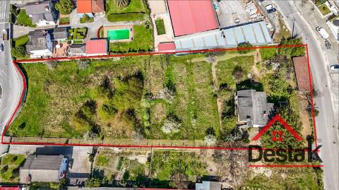 Lote terreno com 6500 m² para venda em Viseu