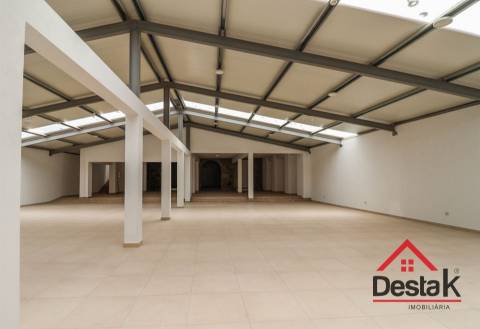 Espaço Comercial para venda no Centro de Viseu