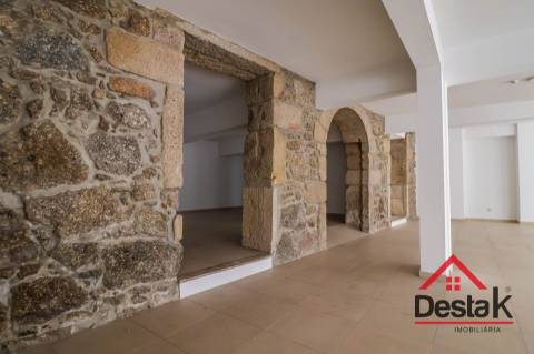 Espaço Comercial para venda no Centro de Viseu