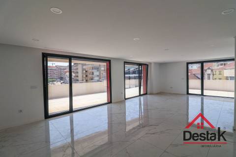 Apartamento T4 no centro da Cidade de Viseu