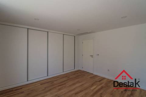 Apartamento T4 no centro da Cidade de Viseu