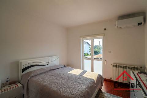 Moradia T4 com piscina para venda em Viseu