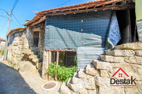 Moradia em Pedra para reconstrução