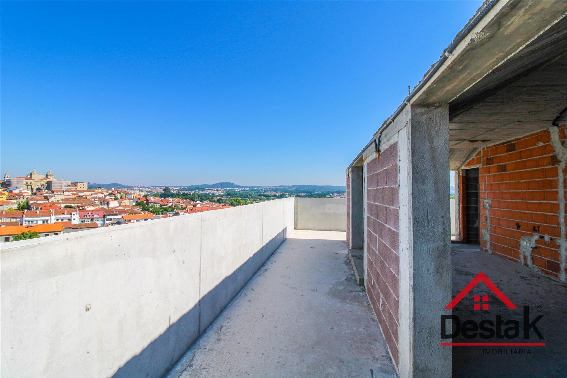 T2+2 Duplex à venda no centro de Viseu