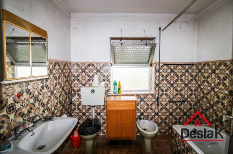 Quinta Encantadora em Parada de Gonta – 11.000 m² de Natureza, Produção e Potencial