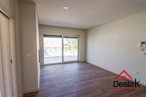 Apartamento T3+2 Duplex Novo