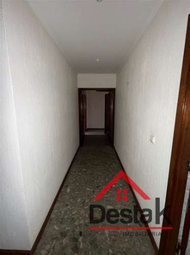 Apartamento T4 | Massamá | 154 m² | 6.º Andar com Elevador