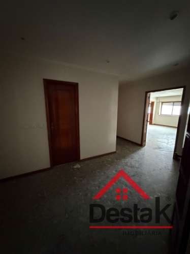Apartamento T4 | Massamá | 154 m² | 6.º Andar com Elevador