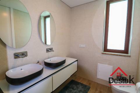 Moradia de Luxo V3 em Castro Daire