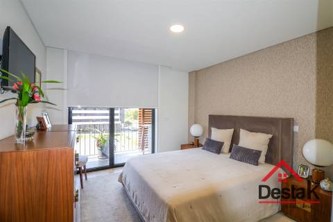 Apartamento T5 Duplex de Excelência na Avenida da Europa