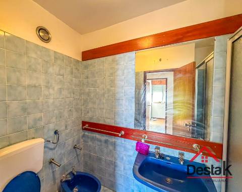 Apartamento T3 em Santo António dos Cavaleiros