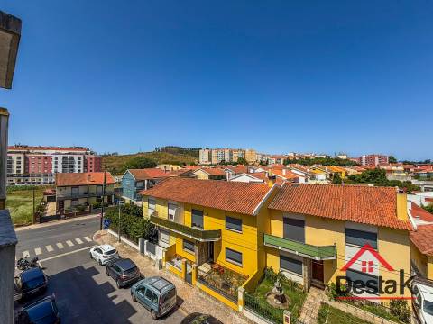 Apartamento T1 em Mem Martins