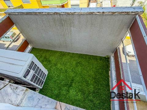 Apartamento T1 em Mem Martins
