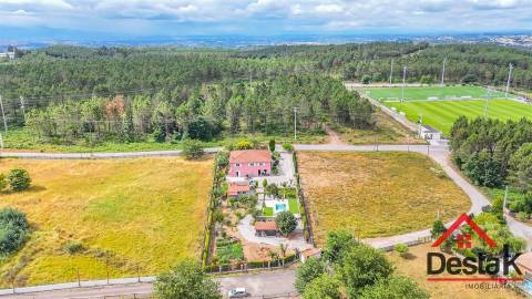 Moradia Isolada V3+1 com piscina em Viseu