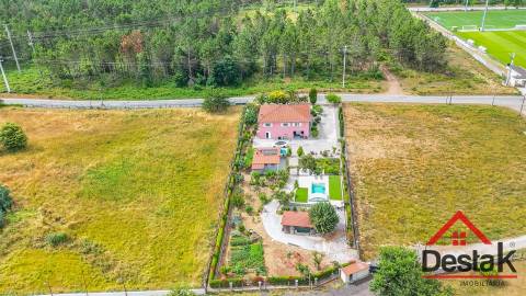 Moradia Isolada V3+1 com piscina em Viseu