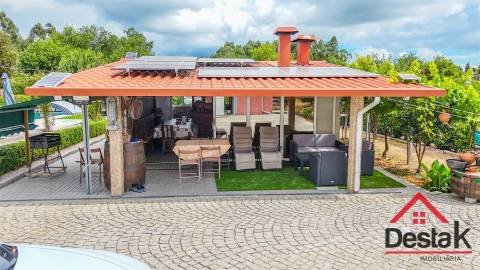 Moradia Isolada V3+1 com piscina em Viseu