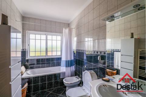 Moradia Isolada V3+1 com piscina em Viseu