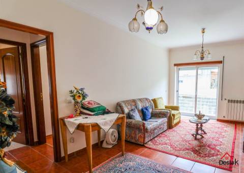 Apartamento T1 com Garagem e Ampla Varanda junto ao Hospital de Viseu