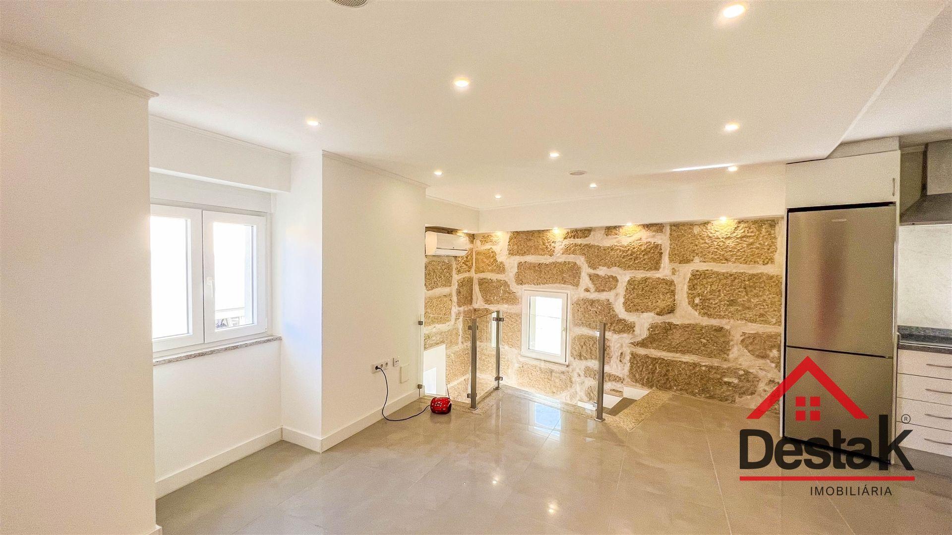 Apartamento T0+2 para arrendar em Marzovelos