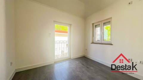 Apartamento T0+2 para arrendar em Marzovelos