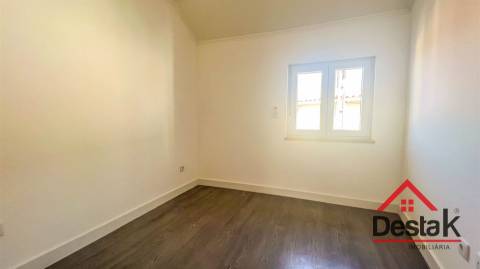 Apartamento T0+2 para arrendar em Marzovelos