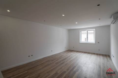 Apartamento T2 novo no Centro de Viseu