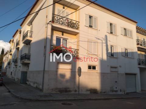 Apartamento T3, com piscina